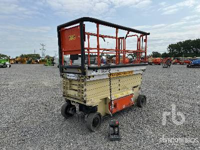 JLG 3246ES Electric - Samohybná plošiny: obrázok 1 JLG 3246ES Electric - Samohybná plošiny: obrázok 1