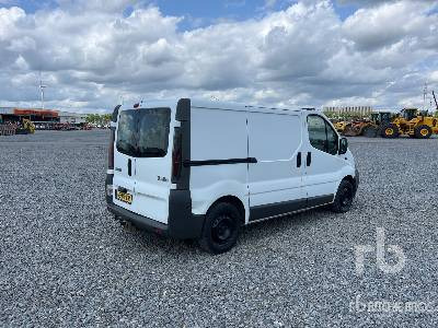 RENAULT TRAFIC - Furgon: obrázok 3 RENAULT TRAFIC - Furgon: obrázok 3
