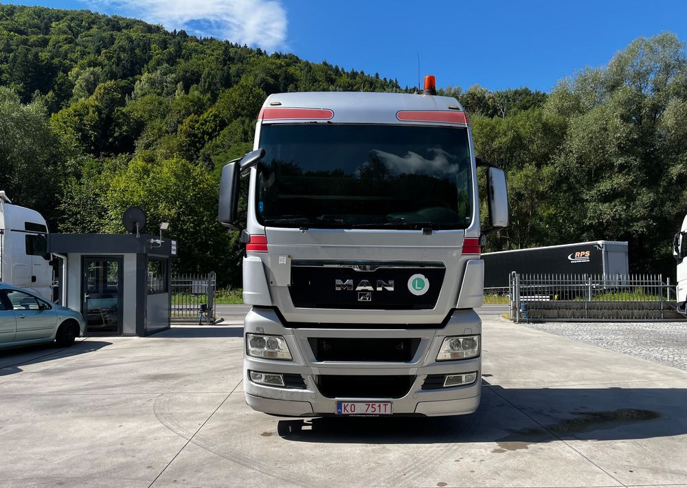 MAN TGX 18.480 // Euro 5 // 6x2 // BDF // Cały na poduszkach // Automat // - Podvozek s kabinou: obrázok 2 MAN TGX 18.480 // Euro 5 // 6x2 // BDF // Cały na poduszkach // Automat // - Podvozek s kabinou: obrázok 2