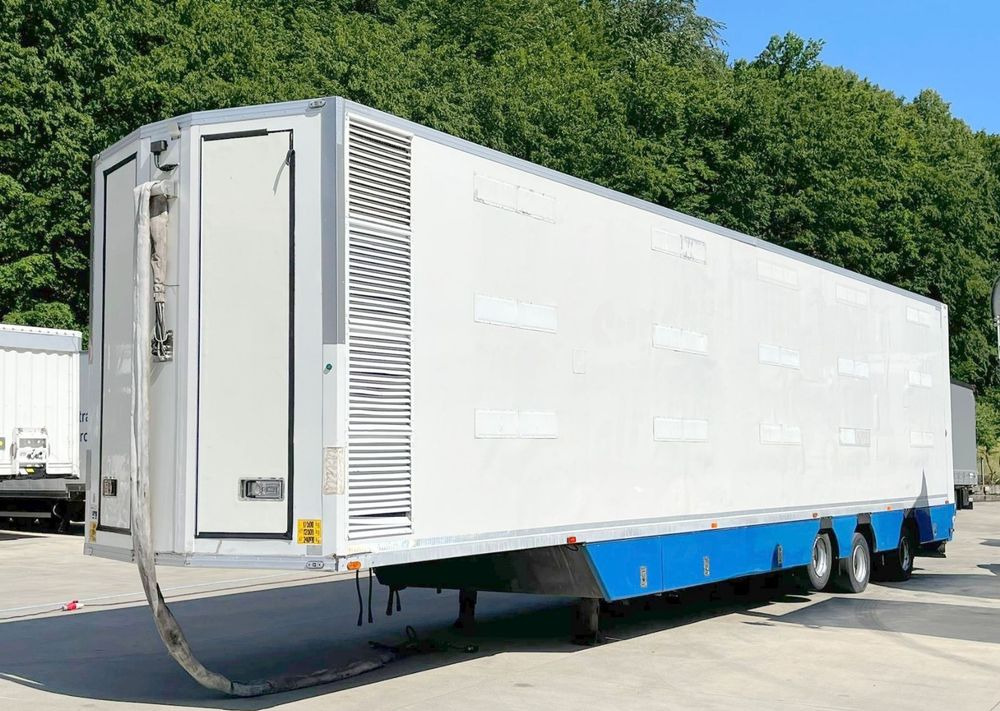 Pezzaioli HMK Industri // Do przewozu zwierząt // 2004 Rok // 3 Pokłady // Waga // Osi skrętne // Oznonacja // - Náves skriňové: obrázok 1 Pezzaioli HMK Industri // Do przewozu zwierząt // 2004 Rok // 3 Pokłady // Waga // Osi skrętne // Oznonacja // - Náves skriňové: obrázok 1