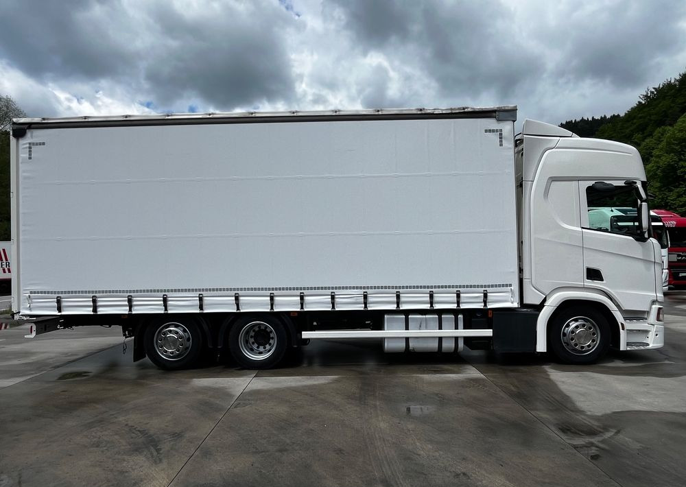 Scania R410 // 2018 Rok 6x2 // Retarder // Automat // Led // Navi // 77 // - Plachtové nákladné vozidlo: obrázok 4 Scania R410 // 2018 Rok 6x2 // Retarder // Automat // Led // Navi // 77 // - Plachtové nákladné vozidlo: obrázok 4