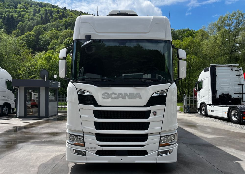 Scania R410 // 2018 Rok 6x2 // Retarder // Automat // Led // Navi // 77 // - Plachtové nákladné vozidlo: obrázok 2 Scania R410 // 2018 Rok 6x2 // Retarder // Automat // Led // Navi // 77 // - Plachtové nákladné vozidlo: obrázok 2