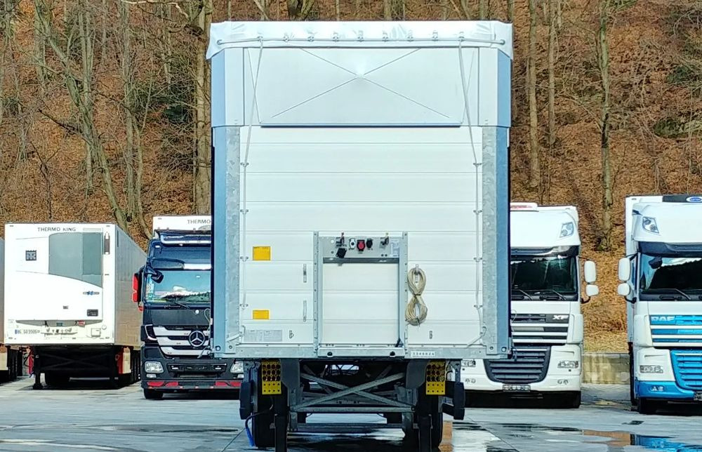 Schmitz Cargobull VARIOS - Plachtový náves: obrázok 4 Schmitz Cargobull VARIOS - Plachtový náves: obrázok 4