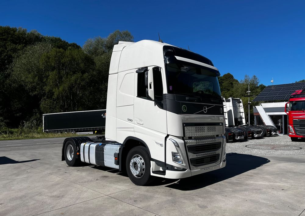 Volvo FH 500 // Zamiana na starszy // EURO 6 // Standard // 2024 Rok // Parkclima // Globe XL // Skóry // Joystick // - Ťahač: obrázok 3 Volvo FH 500 // Zamiana na starszy // EURO 6 // Standard // 2024 Rok // Parkclima // Globe XL // Skóry // Joystick // - Ťahač: obrázok 3