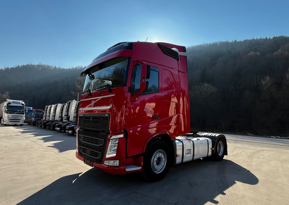 Volvo FH // Standard // 2018 // Duże zbiorniki // Klima postojowa // Radary // Idealny ! - Ťahač: obrázok 1 Volvo FH // Standard // 2018 // Duże zbiorniki // Klima postojowa // Radary // Idealny ! - Ťahač: obrázok 1