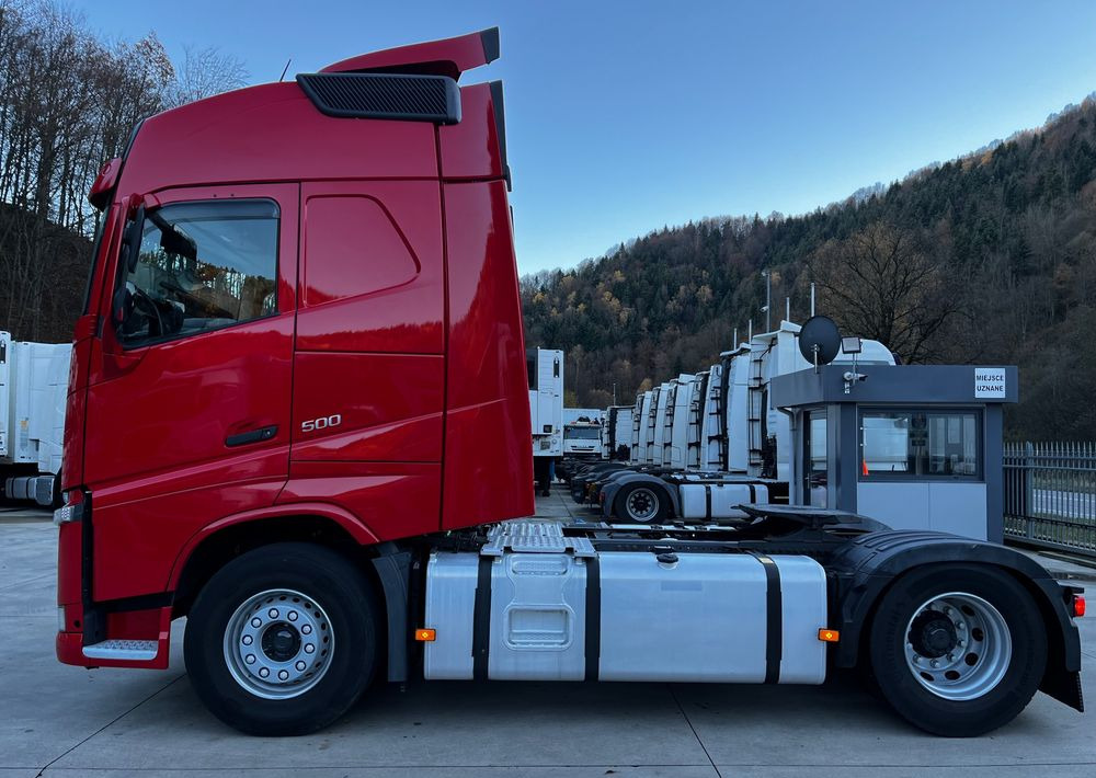 Volvo FH // Standard // 2018 // Duże zbiorniki // Klima postojowa // Radary // Idealny ! - Ťahač: obrázok 5 Volvo FH // Standard // 2018 // Duże zbiorniki // Klima postojowa // Radary // Idealny ! - Ťahač: obrázok 5