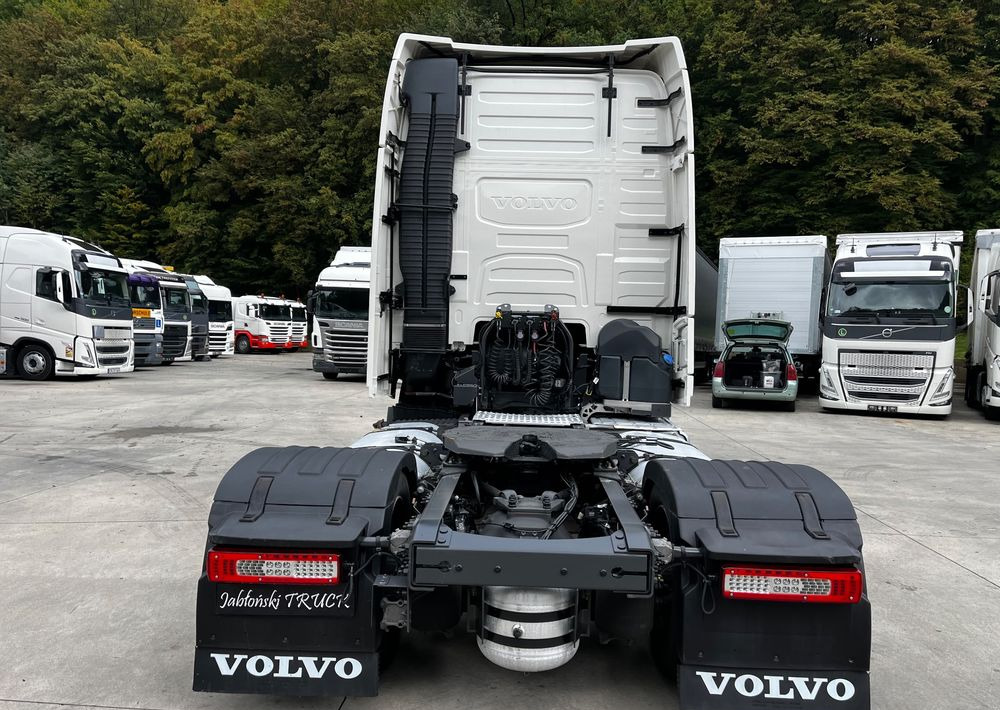 Volvo FH500 // Zamiana na starszy //New Face // Low Deck // Full Led // ACC // Globe XL // ParkClima // Zamiana za starszy - Ťahač: obrázok 4 Volvo FH500 // Zamiana na starszy //New Face // Low Deck // Full Led // ACC // Globe XL // ParkClima // Zamiana za starszy - Ťahač: obrázok 4