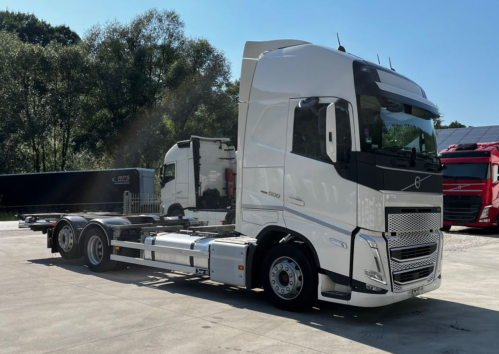 Volvo FH500 BDF 6x2 // Dolny zaczep // Euro 6 motor ! // New Face // XXL Cab // - Podvozek s kabinou: obrázok 2 Volvo FH500 BDF 6x2 // Dolny zaczep // Euro 6 motor ! // New Face // XXL Cab // - Podvozek s kabinou: obrázok 2