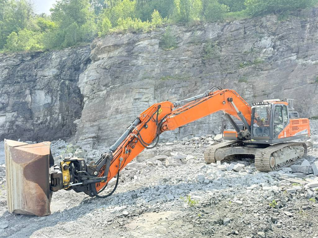 Doosan DX 300 LC-5 - Pásové rýpadlo: obrázok 1 Doosan DX 300 LC-5 - Pásové rýpadlo: obrázok 1