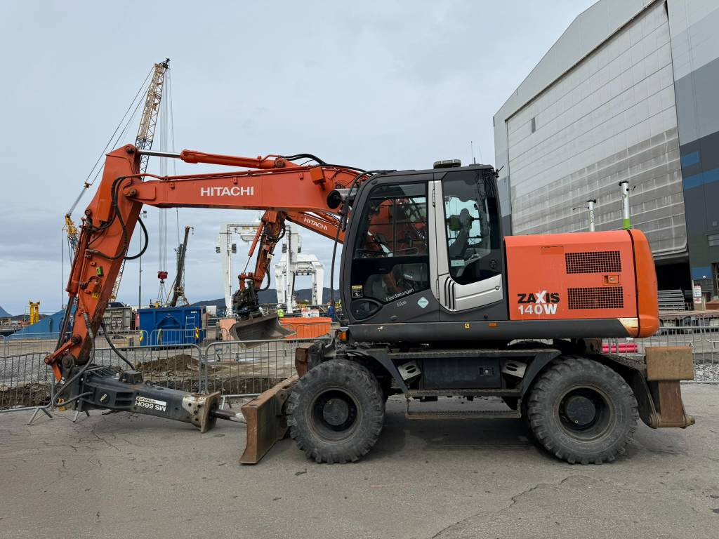 Hitachi ZX 140 W-3 - Kolesové rýpadlo: obrázok 4 Hitachi ZX 140 W-3 - Kolesové rýpadlo: obrázok 4