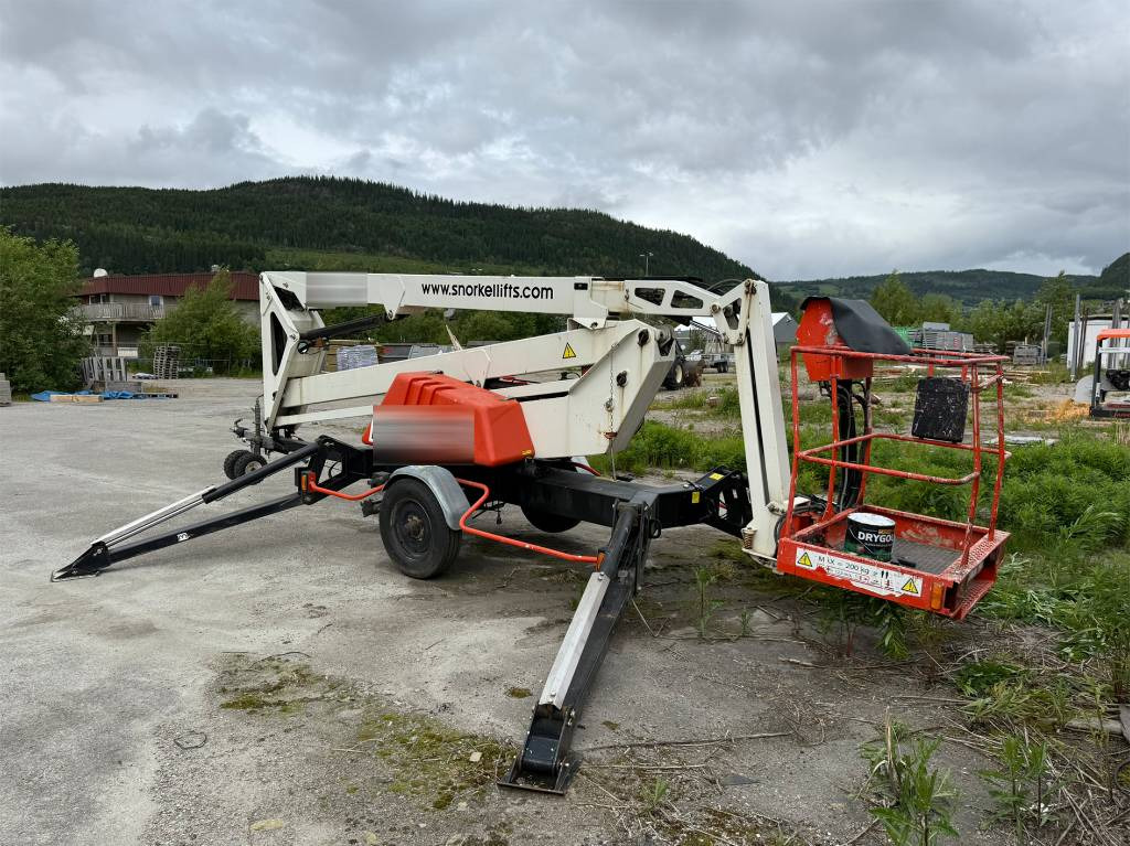 Snorkel TL 49 J - Pásová plošina: obrázok 1 Snorkel TL 49 J - Pásová plošina: obrázok 1
