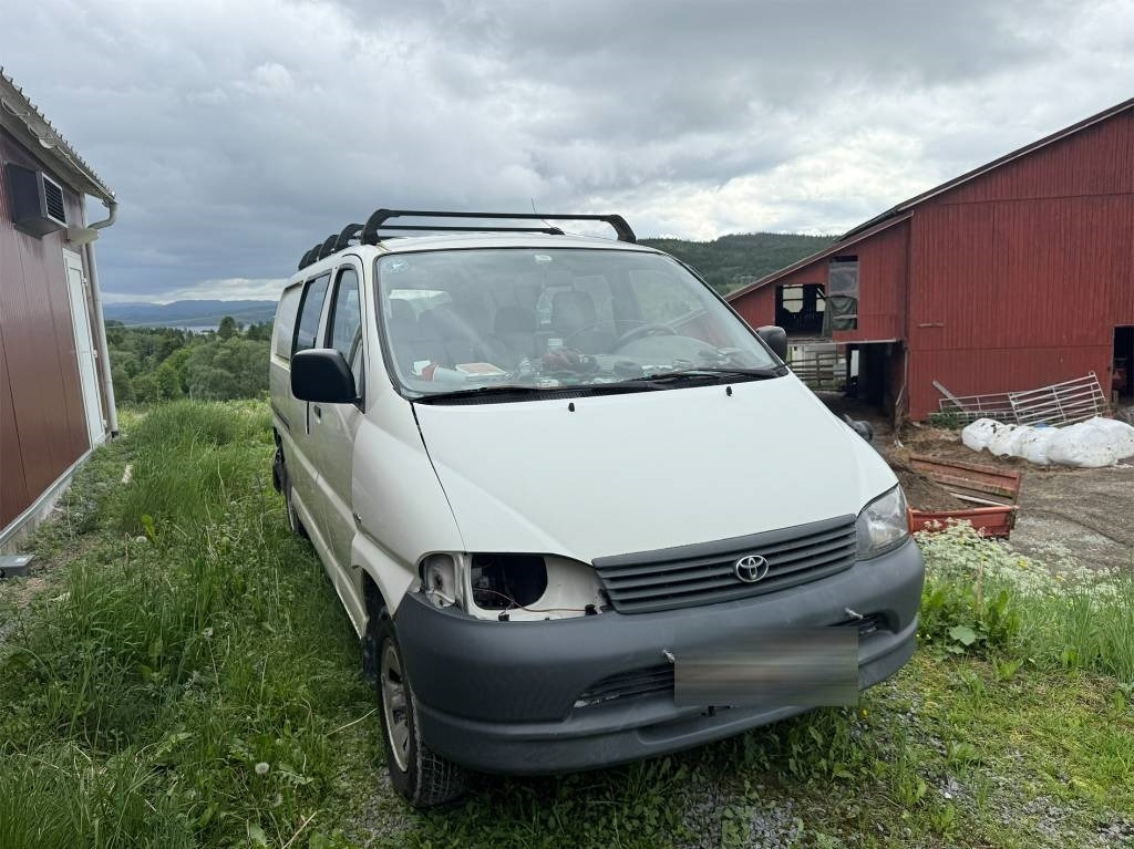 Toyota Hiace 4x4 - Malá dodávka: obrázok 2 Toyota Hiace 4x4 - Malá dodávka: obrázok 2