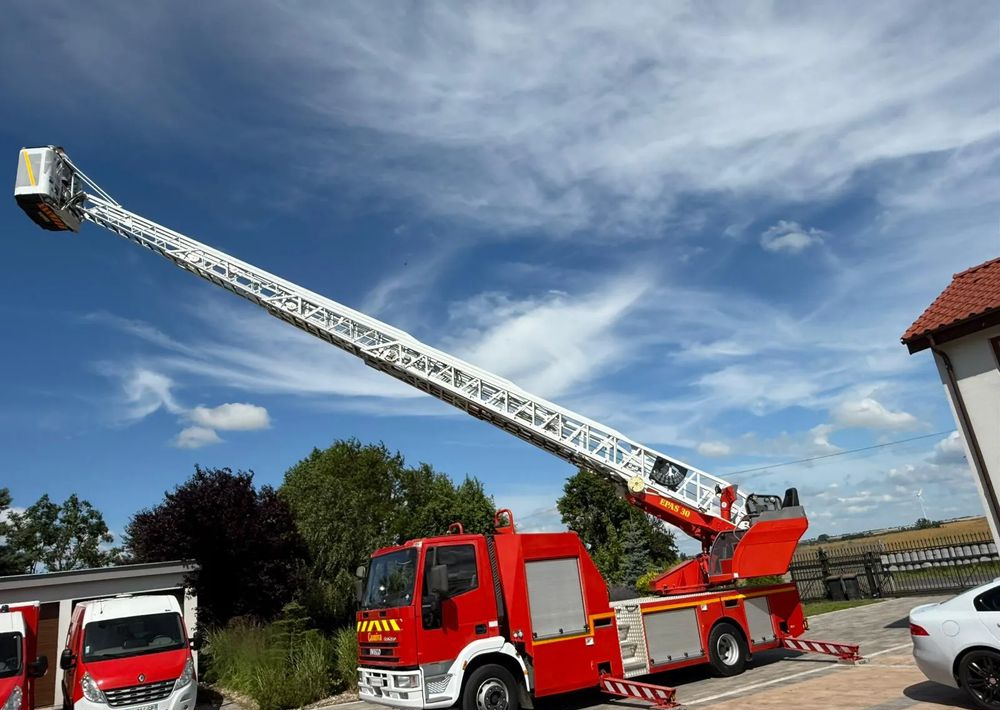 Iveco Eurocargo 130E24 - Hasičské vozidlo, Automobilová plošina: obrázok 3 Iveco Eurocargo 130E24 - Hasičské vozidlo, Automobilová plošina: obrázok 3