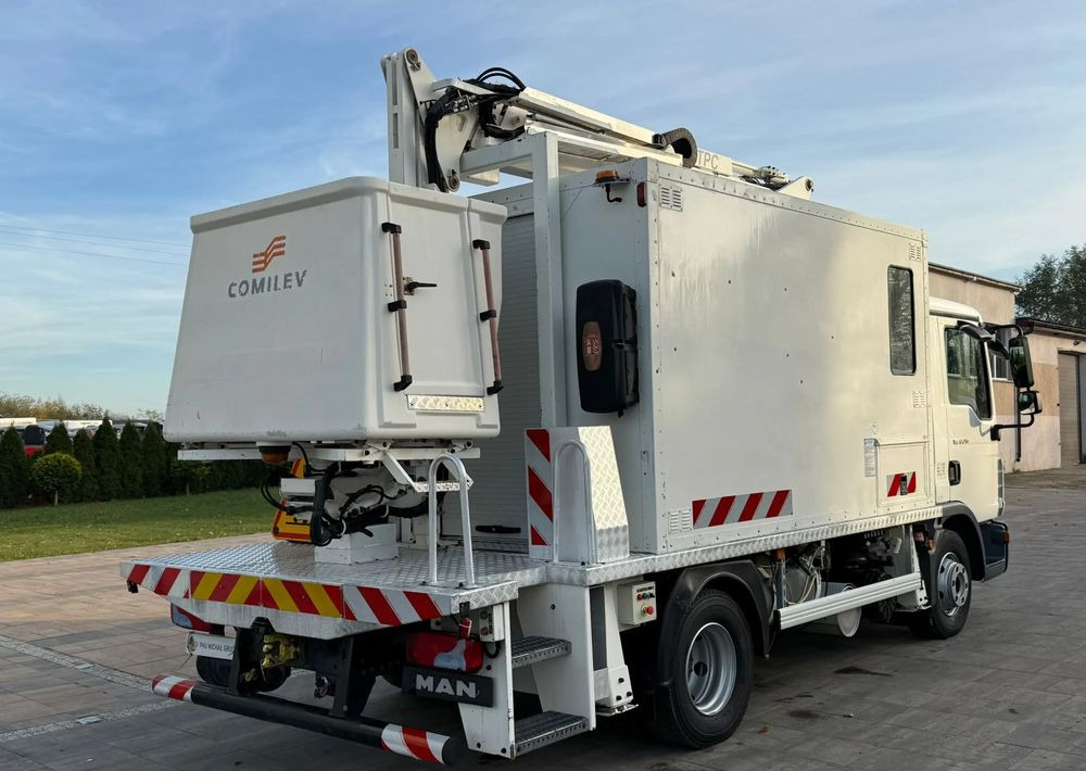 MAN TGL 12.250 - Automobilová plošina: obrázok 4 MAN TGL 12.250 - Automobilová plošina: obrázok 4