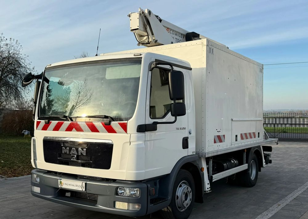 MAN TGL 12.250 - Automobilová plošina: obrázok 1 MAN TGL 12.250 - Automobilová plošina: obrázok 1
