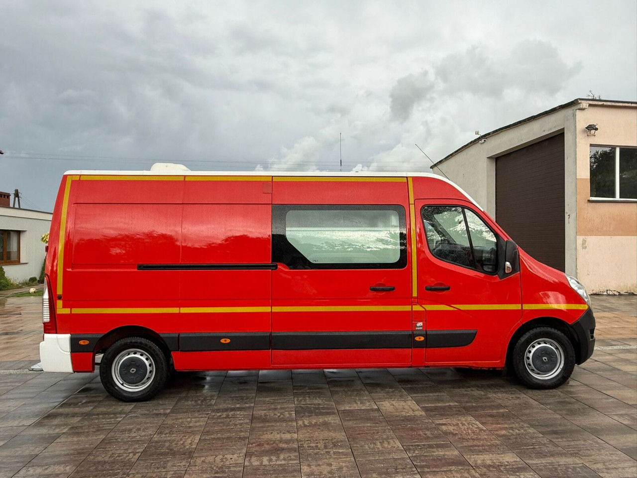 Renault Master 2016 Rok Ambulans Karetka Pogotowie - Sanitka: obrázok 4 Renault Master 2016 Rok Ambulans Karetka Pogotowie - Sanitka: obrázok 4
