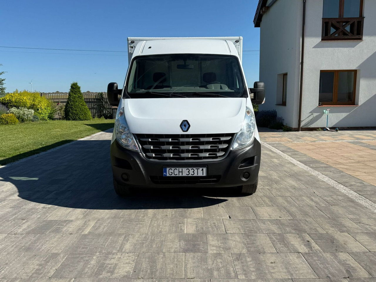 Renault Master Kontener niskopodłogowy Rampa najazdowa Sprowadzony Zarej - Dodávka skriňová nadstavba: obrázok 2 Renault Master Kontener niskopodłogowy Rampa najazdowa Sprowadzony Zarej - Dodávka skriňová nadstavba: obrázok 2