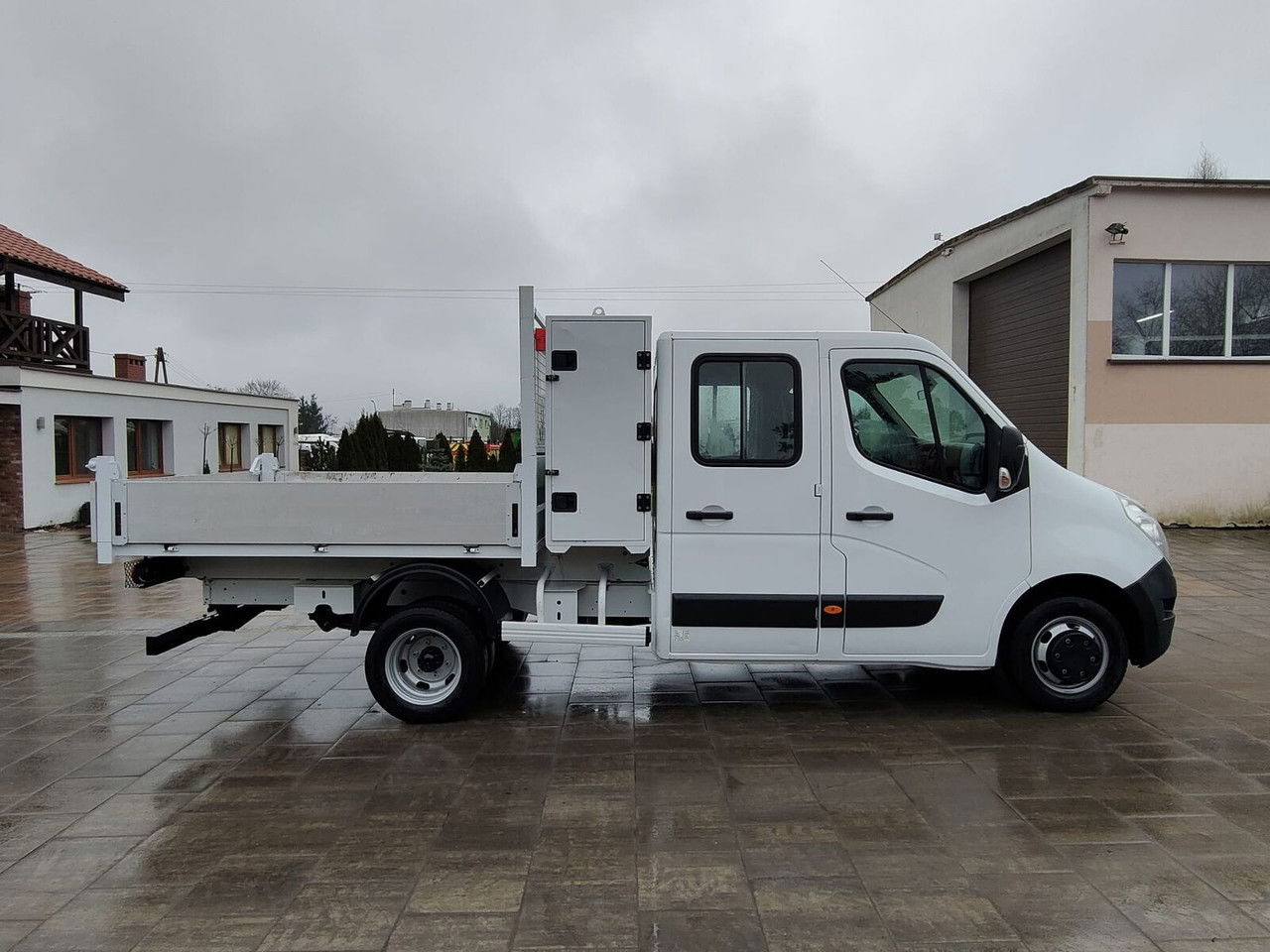 Renault Master - Dodávka valník: obrázok 4 Renault Master - Dodávka valník: obrázok 4