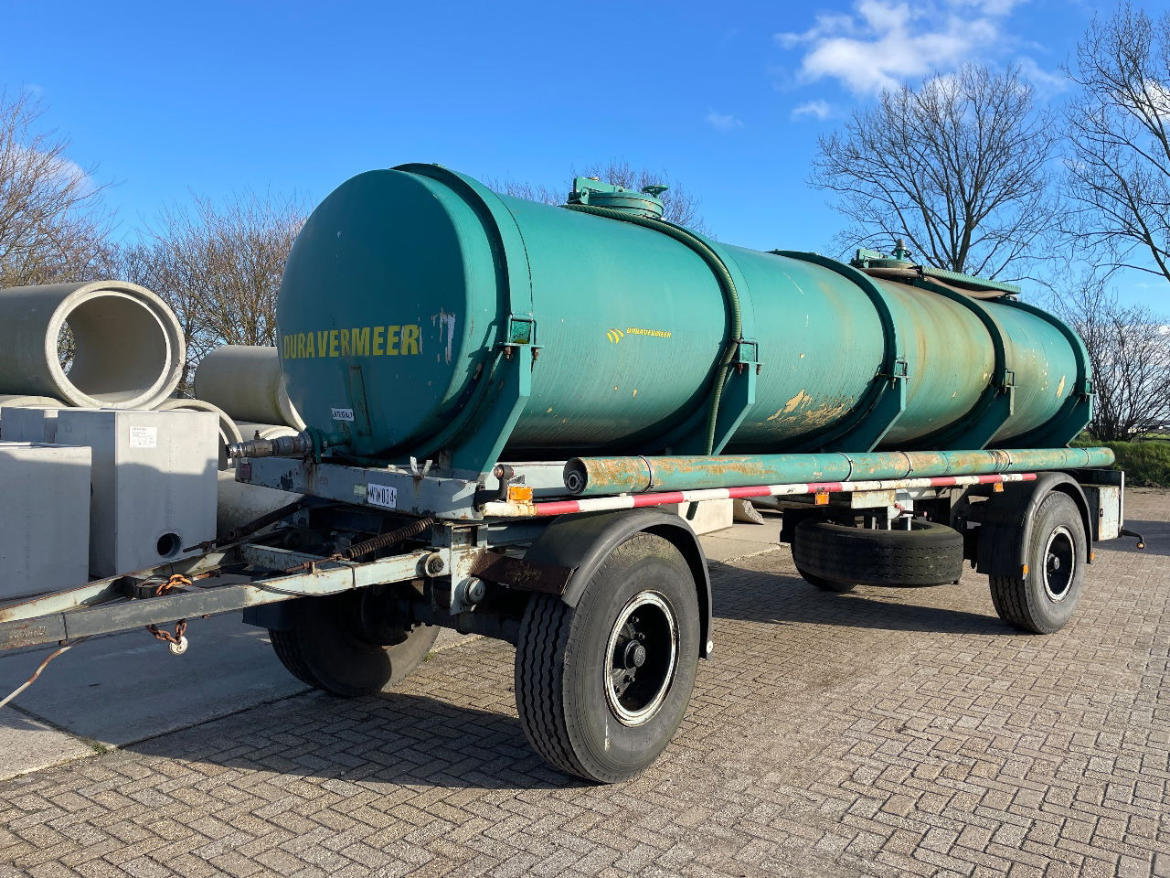 Burg Bitumen tank inox 14.000L - Cisternový príves: obrázok 1 Burg Bitumen tank inox 14.000L - Cisternový príves: obrázok 1