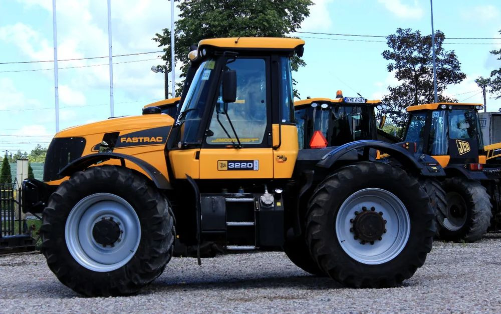 JCB Fastrac 3220 - Traktor: obrázok 5 JCB Fastrac 3220 - Traktor: obrázok 5