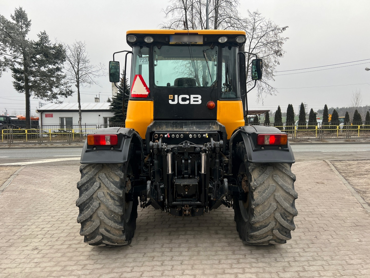 JCB Fastrac 3230 Xtra - Traktor: obrázok 4 JCB Fastrac 3230 Xtra - Traktor: obrázok 4
