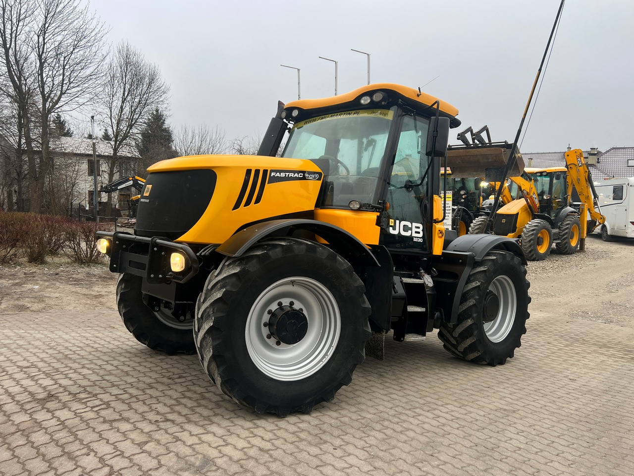 JCB Fastrac 3230 Xtra - Traktor: obrázok 1 JCB Fastrac 3230 Xtra - Traktor: obrázok 1