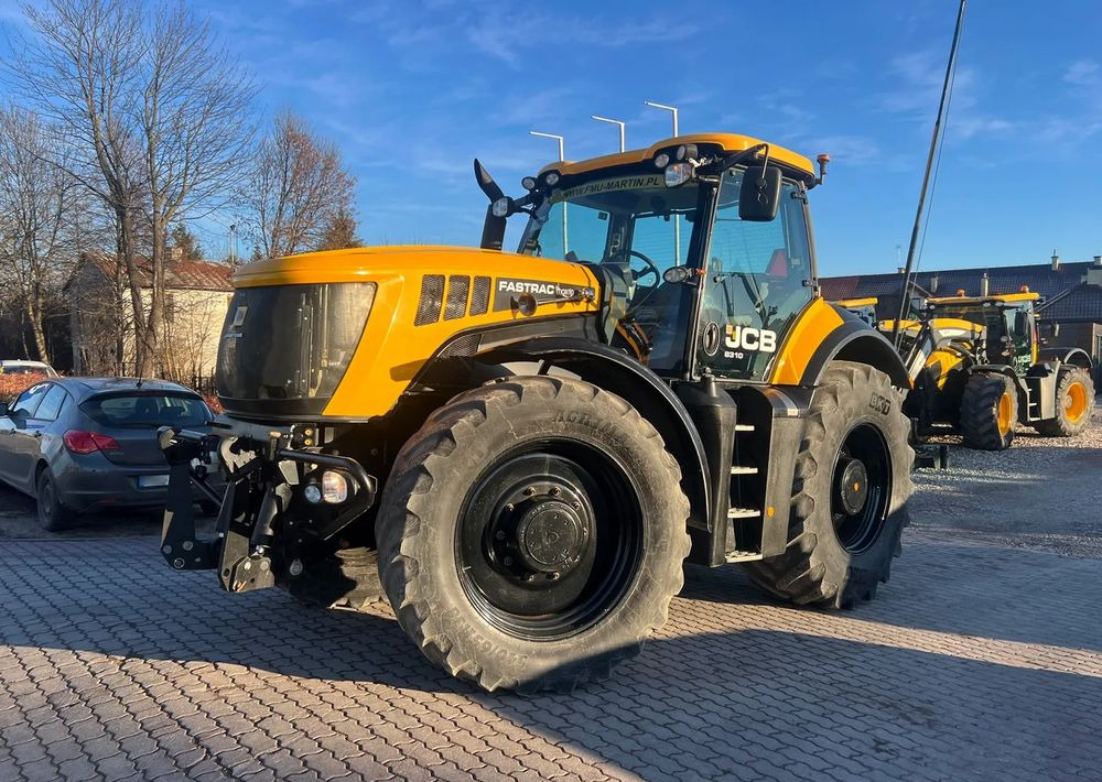 JCB Fastrac 8310 - Traktor: obrázok 1 JCB Fastrac 8310 - Traktor: obrázok 1