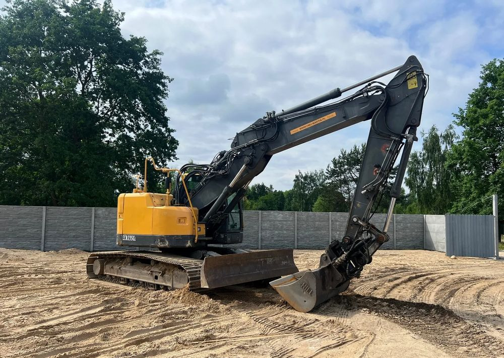 Volvo ECR235CL - Pásové rýpadlo: obrázok 2 Volvo ECR235CL - Pásové rýpadlo: obrázok 2