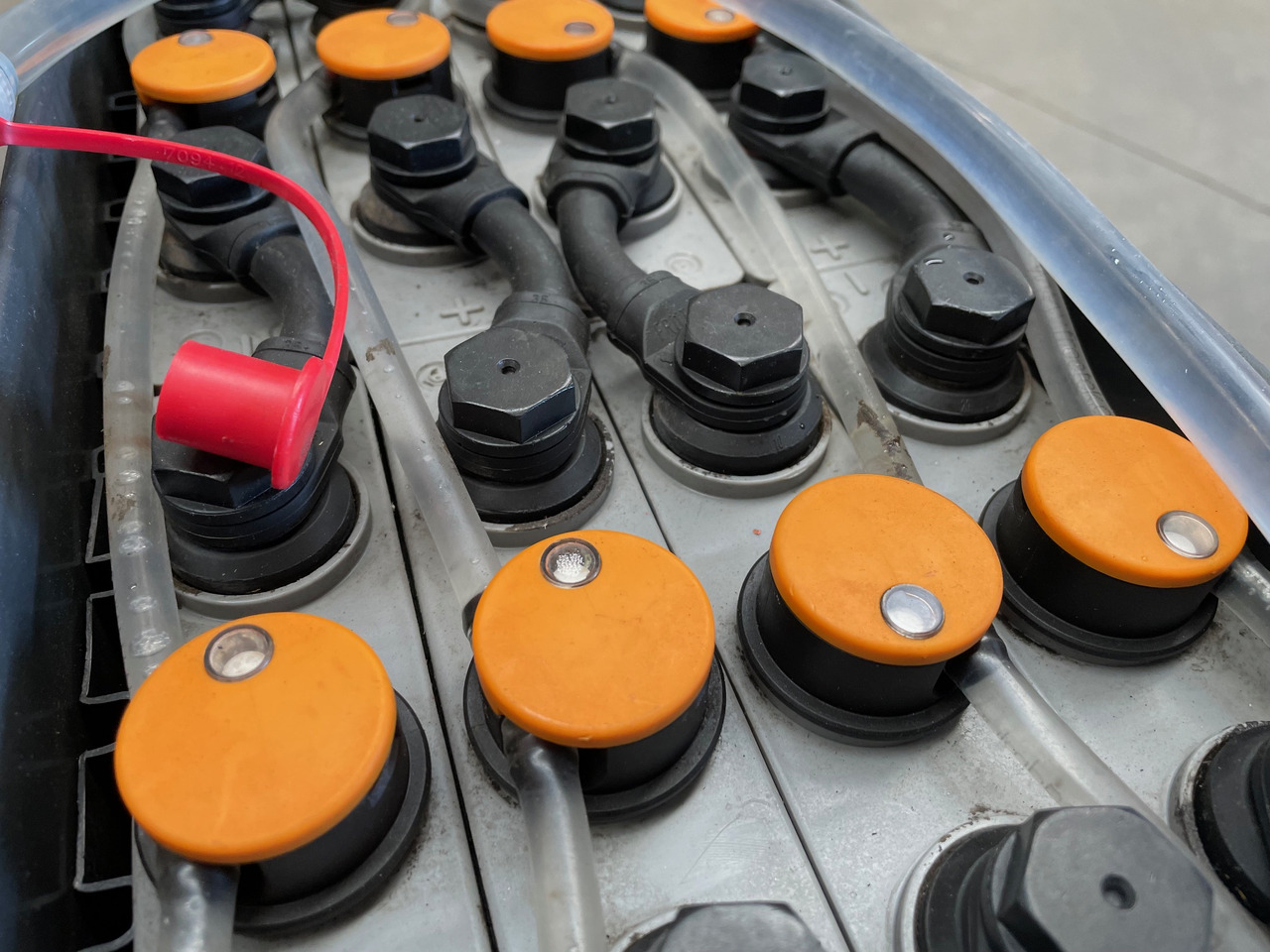 24 Volt I 2PzS 250 - Akumulátor pre Manipulačná technika: obrázok 3 24 Volt I 2PzS 250 - Akumulátor pre Manipulačná technika: obrázok 3