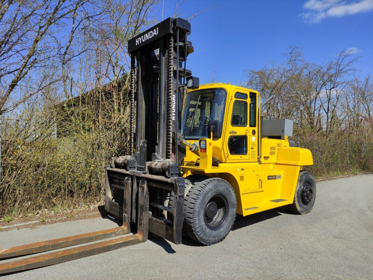 Hyundai 160D-7E - Prekladač kontajnerov: obrázok 5 Hyundai 160D-7E - Prekladač kontajnerov: obrázok 5