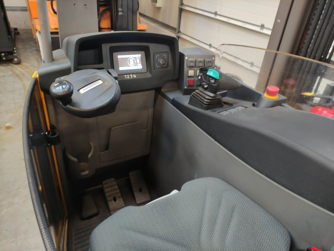 Jungheinrich ETV 216 - Skladový zakladač: obrázok 5 Jungheinrich ETV 216 - Skladový zakladač: obrázok 5