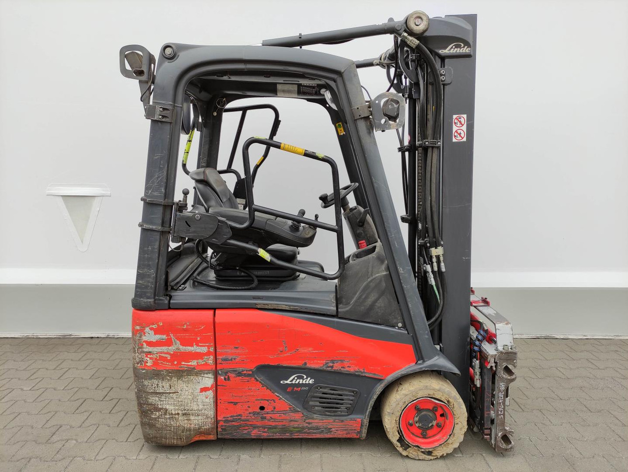 Linde E14-02-386-EVO - Elektrický vysokozdvižný vozík: obrázok 2 Linde E14-02-386-EVO - Elektrický vysokozdvižný vozík: obrázok 2