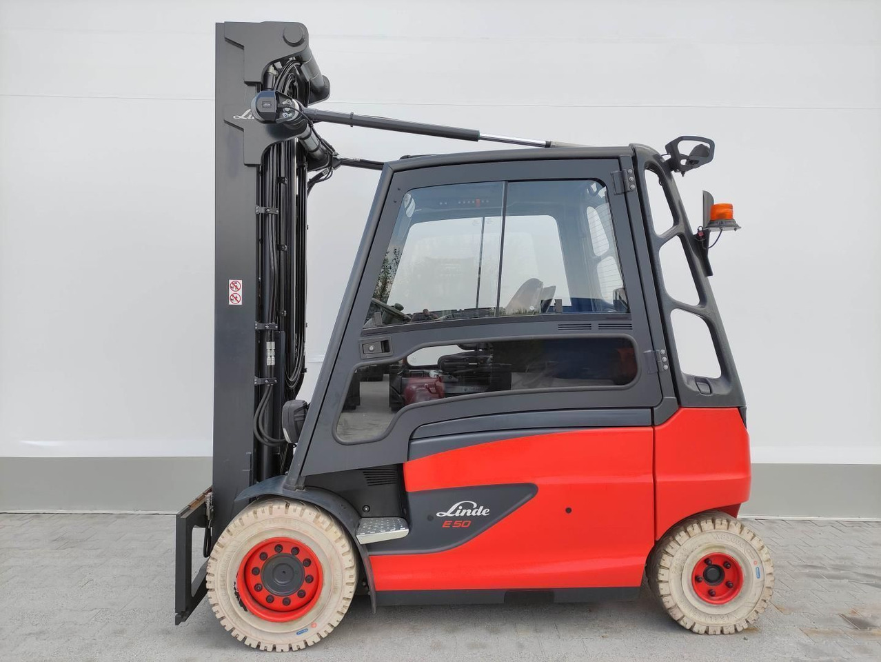Linde E50HL-388 - Elektrický vysokozdvižný vozík: obrázok 1 Linde E50HL-388 - Elektrický vysokozdvižný vozík: obrázok 1