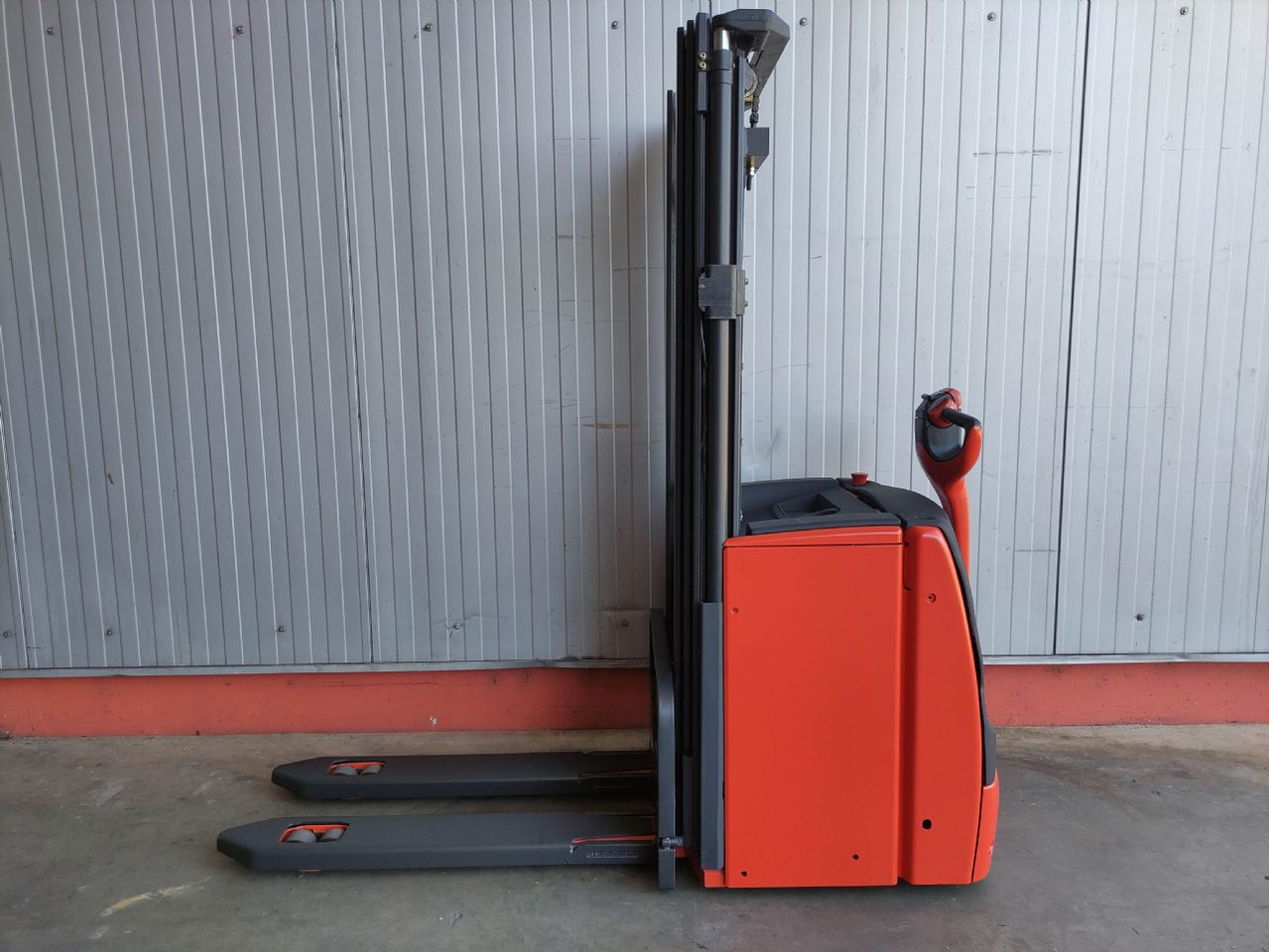 Linde L16-1173 (LACK NEU) - Stohovač: obrázok 1 Linde L16-1173 (LACK NEU) - Stohovač: obrázok 1