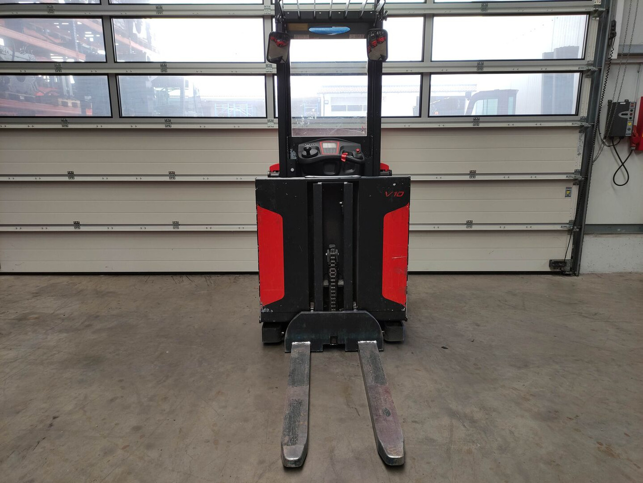 Linde V10-02 - Vychystávací vozík: obrázok 3 Linde V10-02 - Vychystávací vozík: obrázok 3