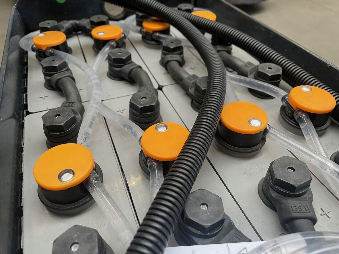 Sunlight I 24 Volt I 3 PzS 375 - Akumulátor pre Manipulačná technika: obrázok 3 Sunlight I 24 Volt I 3 PzS 375 - Akumulátor pre Manipulačná technika: obrázok 3