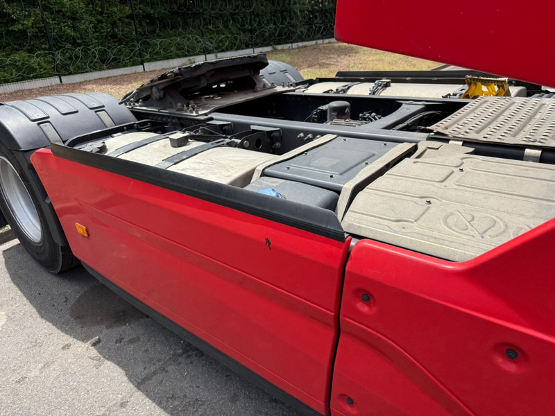 Renault T520 HIGH FULL SPOILER, STEEL/AIR, 2 TANKS, 2 BEDS, FRIGO - Ťahač: obrázok 4 Renault T520 HIGH FULL SPOILER, STEEL/AIR, 2 TANKS, 2 BEDS, FRIGO - Ťahač: obrázok 4