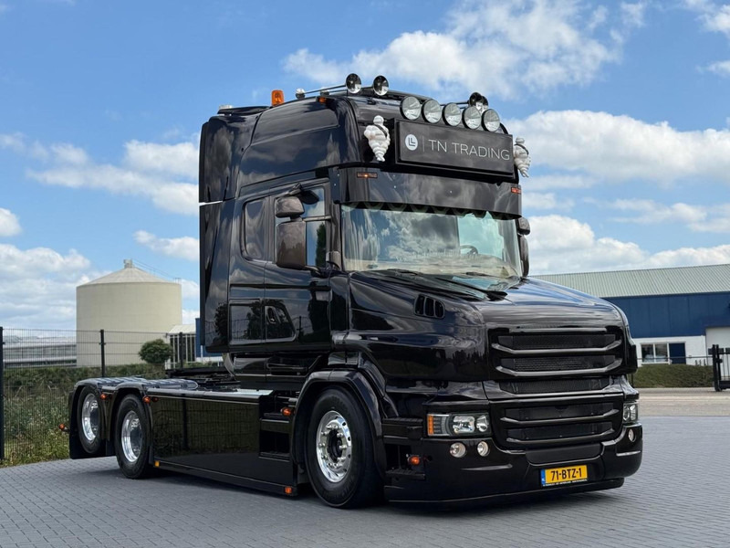 Scania R 580 LB 6X2 HNB TORPEDO, NIEUW STAAT, VOL OPTIES, SHOW TRUCK, VOL!! - Ťahač: obrázok 1 Scania R 580 LB 6X2 HNB TORPEDO, NIEUW STAAT, VOL OPTIES, SHOW TRUCK, VOL!! - Ťahač: obrázok 1