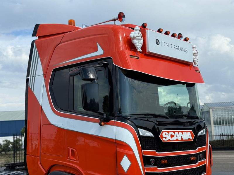 Scania R500 SHOWTRUCK, VOLLUCHT, PTO/HYDRAULIEK, RETARDER, 6X2/4. - Ťahač: obrázok 3 Scania R500 SHOWTRUCK, VOLLUCHT, PTO/HYDRAULIEK, RETARDER, 6X2/4. - Ťahač: obrázok 3