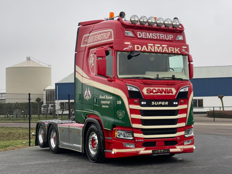Scania S 650 SHOW TRUCK, FULL AIR, MOTOR BRAKE, PTO/HYDRAULIC. - Ťahač: obrázok 1 Scania S 650 SHOW TRUCK, FULL AIR, MOTOR BRAKE, PTO/HYDRAULIC. - Ťahač: obrázok 1