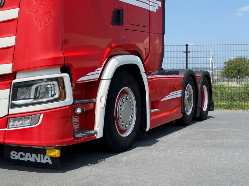 Scania S500 VOLLUCHT, GESTUURD, SHOWTRUCK, LEER. - Ťahač: obrázok 4 Scania S500 VOLLUCHT, GESTUURD, SHOWTRUCK, LEER. - Ťahač: obrázok 4
