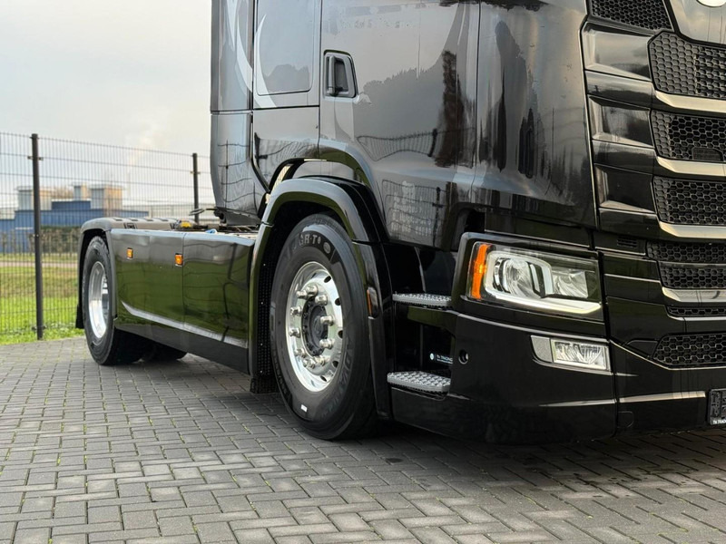 Scania S500 VOLLUCHT, HYDRAULIEK, 6 BALGEN, RETARDER, NIEUWE ACHTERBANDEN. - Ťahač: obrázok 3 Scania S500 VOLLUCHT, HYDRAULIEK, 6 BALGEN, RETARDER, NIEUWE ACHTERBANDEN. - Ťahač: obrázok 3