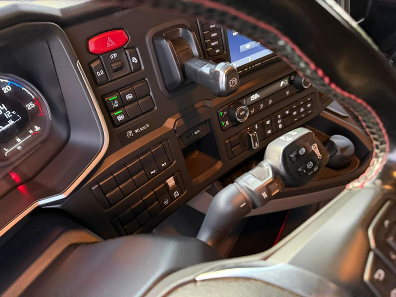 Ťahač Scania S580 V8 NGS VOLLUCHT, KING OF THE ROAD, HYDRAULIEK, LEER, ALCOA.: obrázok 16 Ťahač Scania S580 V8 NGS VOLLUCHT, KING OF THE ROAD, HYDRAULIEK, LEER, ALCOA.: obrázok 16