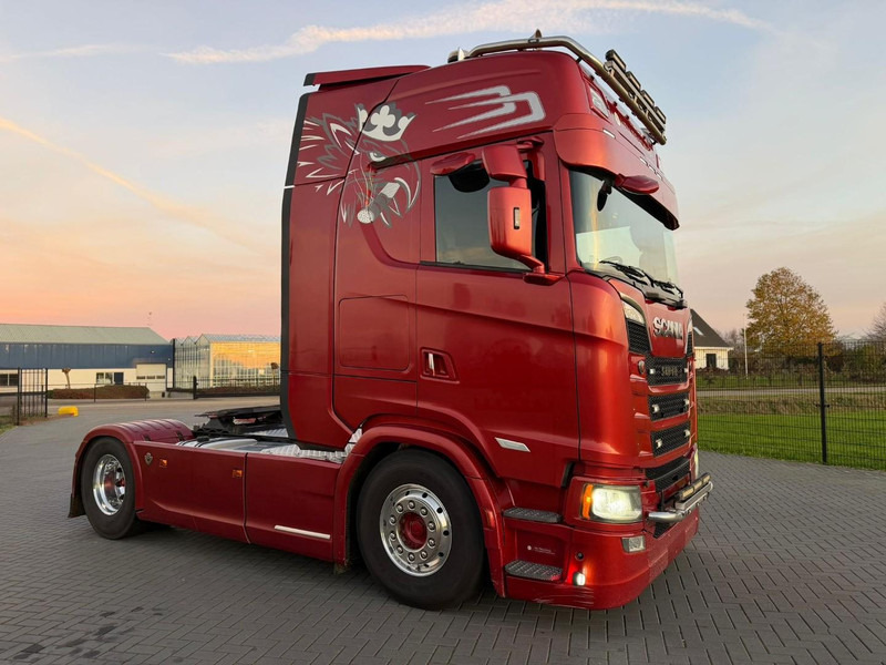 Ťahač Scania S580 V8 NGS VOLLUCHT, KING OF THE ROAD, HYDRAULIEK, LEER, ALCOA.: obrázok 14 Ťahač Scania S580 V8 NGS VOLLUCHT, KING OF THE ROAD, HYDRAULIEK, LEER, ALCOA.: obrázok 14