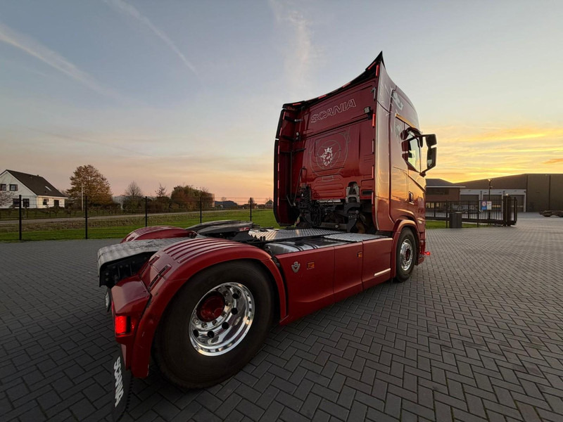 Ťahač Scania S580 V8 NGS VOLLUCHT, KING OF THE ROAD, HYDRAULIEK, LEER, ALCOA.: obrázok 13 Ťahač Scania S580 V8 NGS VOLLUCHT, KING OF THE ROAD, HYDRAULIEK, LEER, ALCOA.: obrázok 13