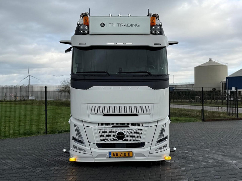 Volvo FH 13.460XL NEW, FULL AIR, ALCOA, HYDRAULIC, XL, SHOW, FULL. - Ťahač: obrázok 3 Volvo FH 13.460XL NEW, FULL AIR, ALCOA, HYDRAULIC, XL, SHOW, FULL. - Ťahač: obrázok 3