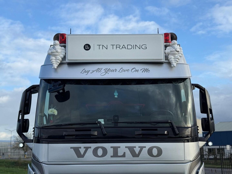 Volvo FH 13.460XL SHOW, ALCOA, INTERIEUR, ALS NIEUW, PUSHER, TOP. - Ťahač: obrázok 4 Volvo FH 13.460XL SHOW, ALCOA, INTERIEUR, ALS NIEUW, PUSHER, TOP. - Ťahač: obrázok 4