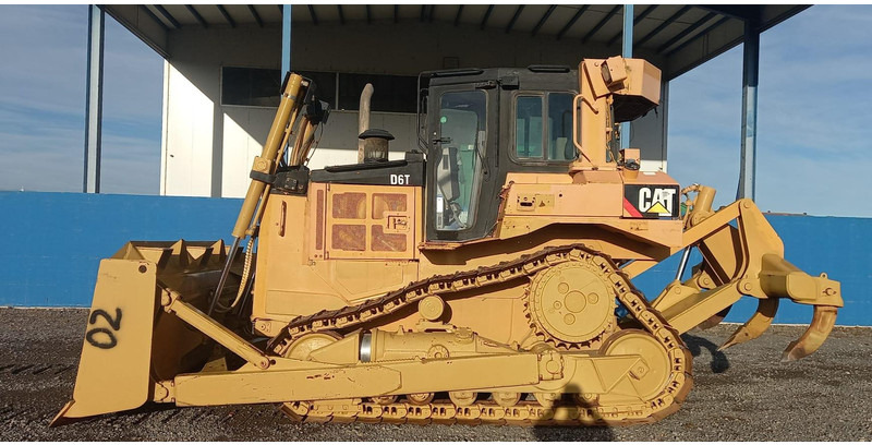 Caterpillar D6T - Buldozér: obrázok 1 Caterpillar D6T - Buldozér: obrázok 1