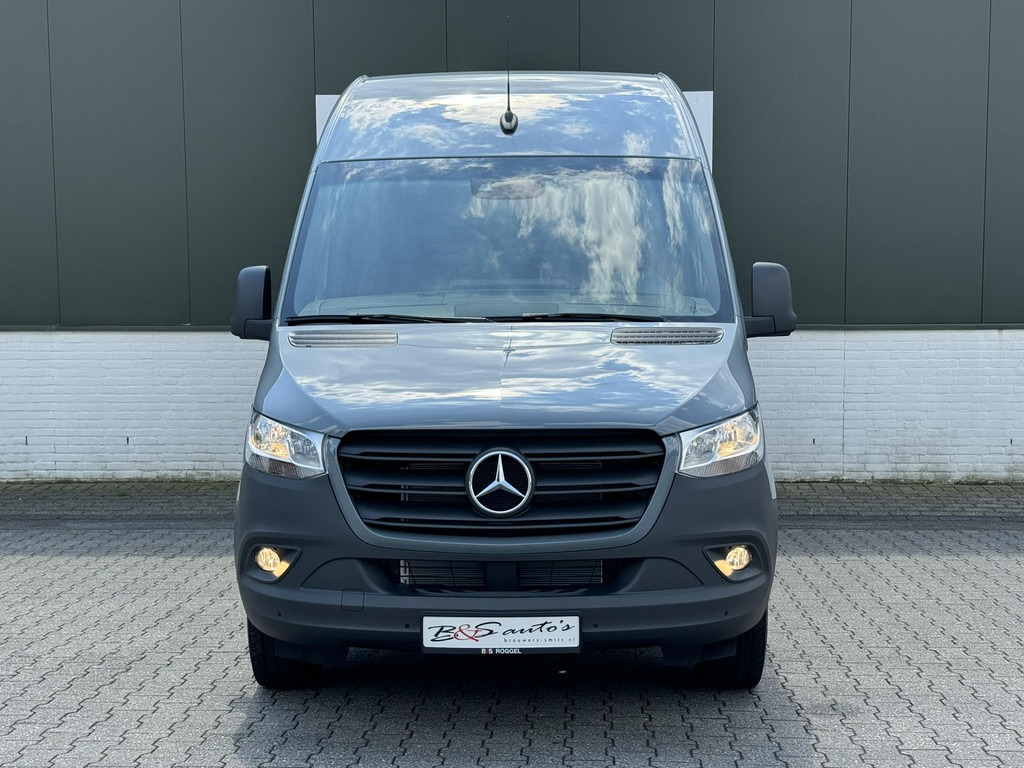 Mercedes-Benz Sprinter-317 L2 Trekhaak 3500kg Camera Navigatie Cruise Clima Pdc Keyless Leder+verwarming - Furgon: obrázok 4 Mercedes-Benz Sprinter-317 L2 Trekhaak 3500kg Camera Navigatie Cruise Clima Pdc Keyless Leder+verwarming - Furgon: obrázok 4