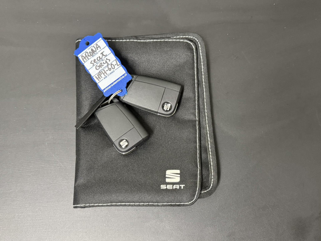 SEAT Arona-1.0 TSI FR Business Adaptive cruise Climate control Full LED Apple Carplay / Android Auto Link Parkeersensor achter - SUV: obrázok 3 SEAT Arona-1.0 TSI FR Business Adaptive cruise Climate control Full LED Apple Carplay / Android Auto Link Parkeersensor achter - SUV: obrázok 3